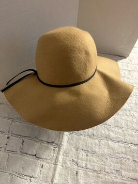 WOOL FELT CARMEL TAN FLOPPY WOMEN’S BOHO FESTIVAL HAT ONE SIZE